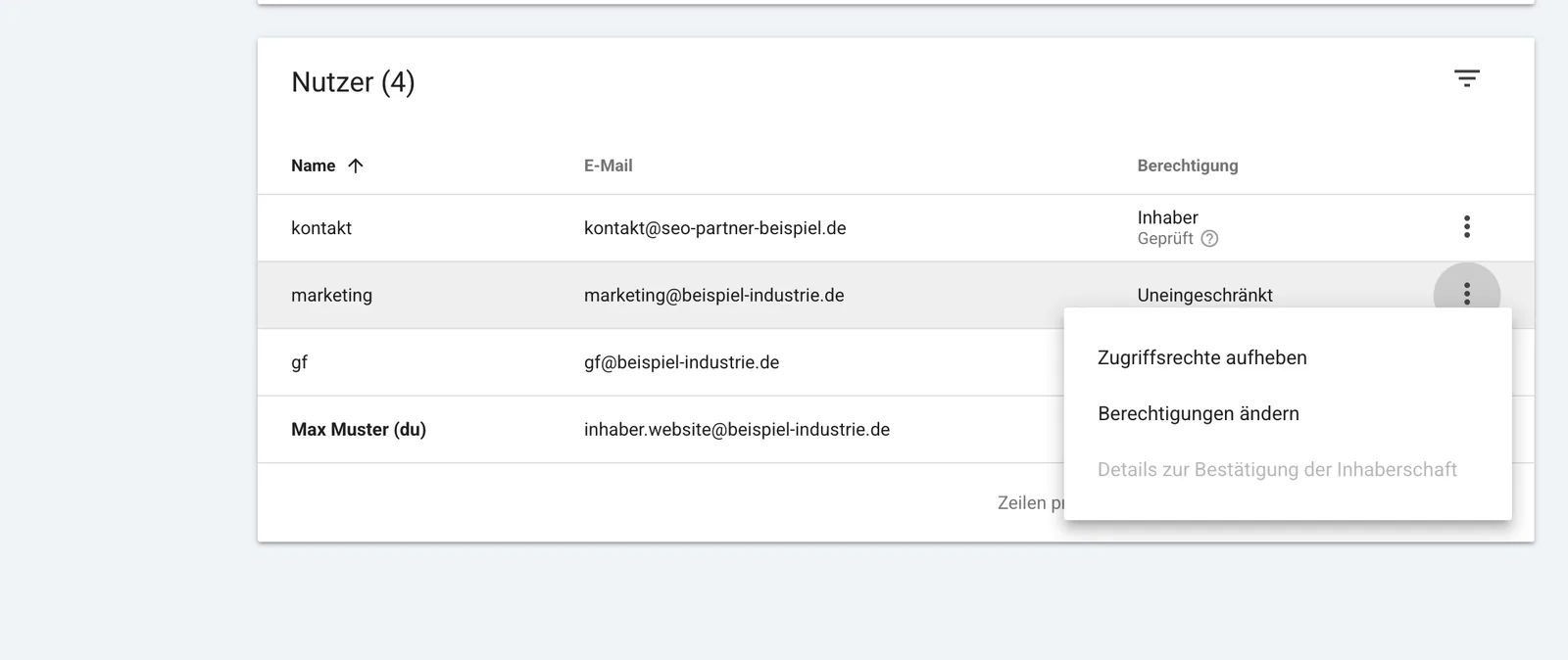 Search Console: Drei-Punkte-Menü bei einem Nutzer mit „Zugriffsrechte aufheben“ und „Berechtigungen ändern“
